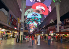 FREMONT STREET ET SA TYROLIENNE, UN QUARTIER DE LAS VEGAS EN PLEIN RENOUVEAU.jpg